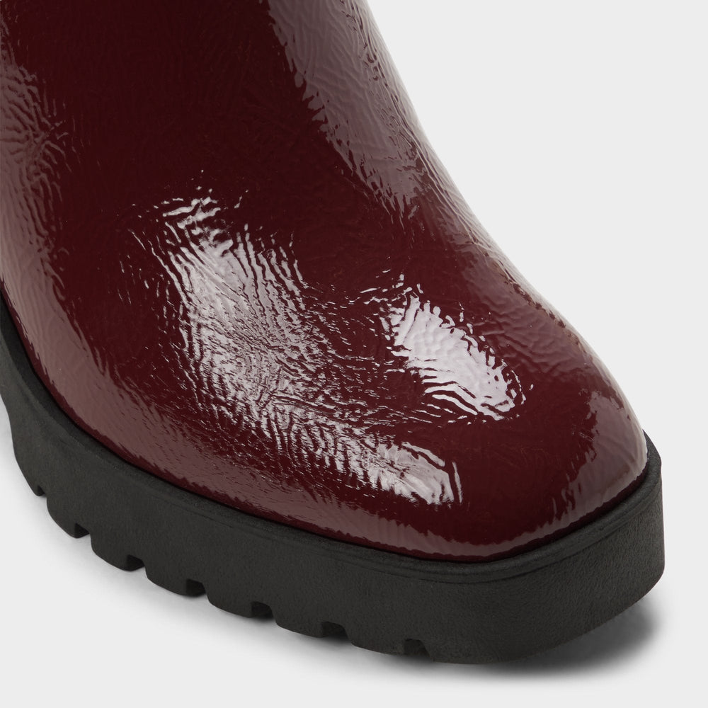 Aldo Marrgo in Dark Red -