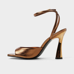 Aldo Alisonn in Bronze -