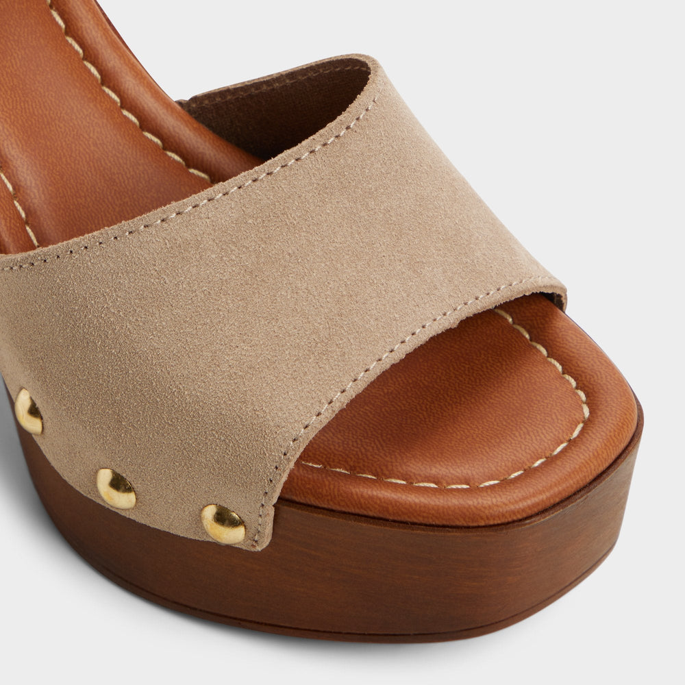 Aldo Niloria in Taupe -