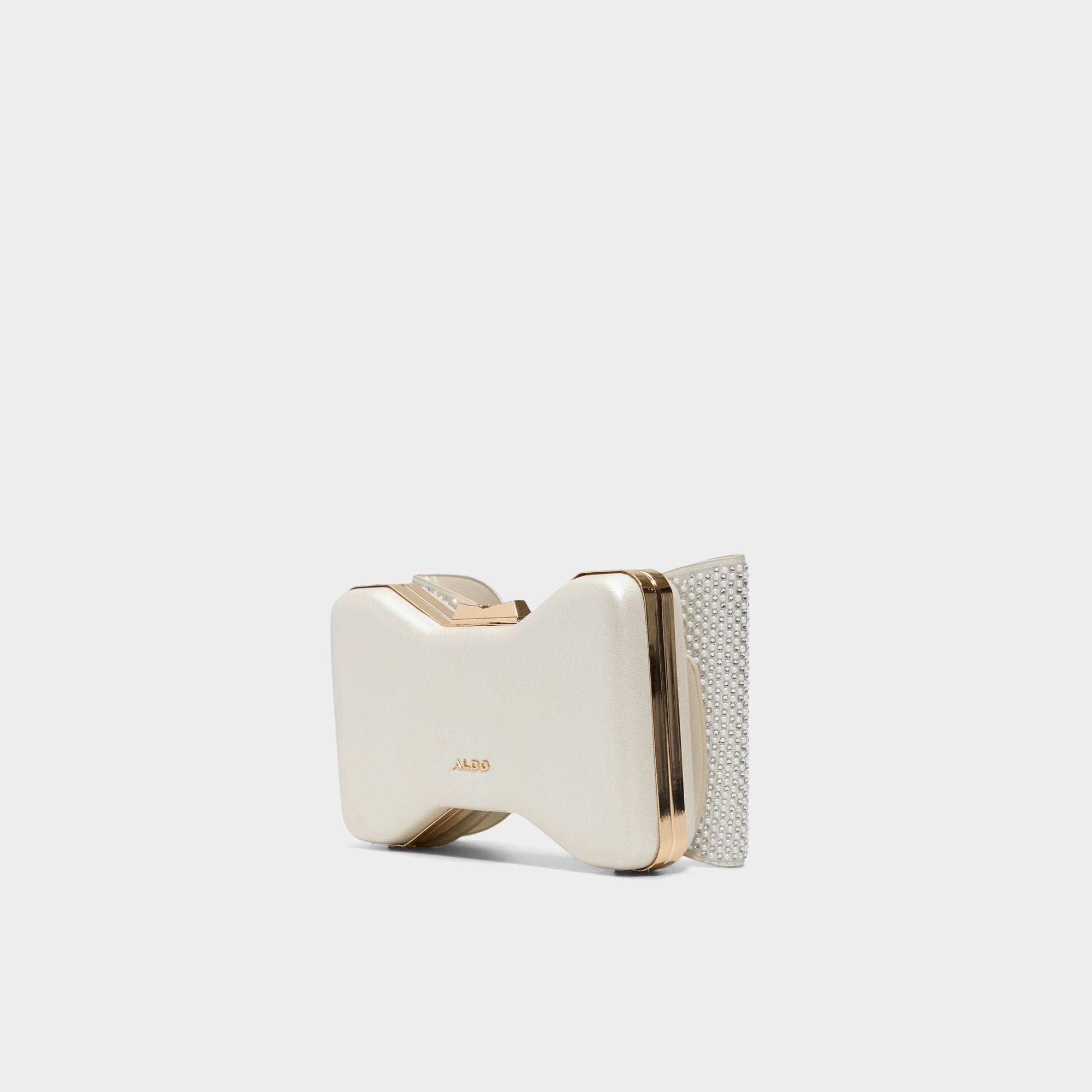 Aldo Dressboww in White Overflow -