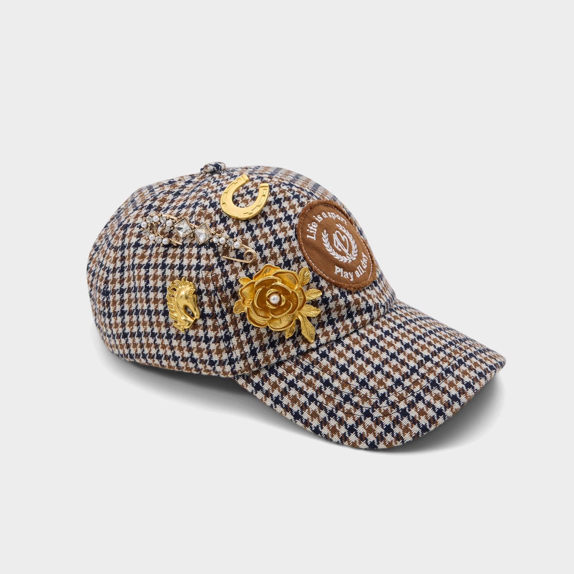 Aldo Wildatheart in Gold - Decorative brooch