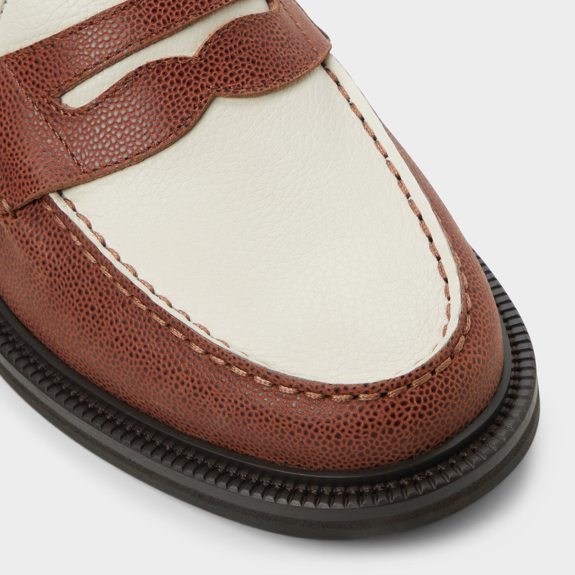 Aldo Buckley in Brown Overflow - Loafer