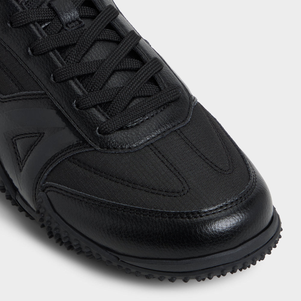 Aldo Drive in Black - Low top sneaker